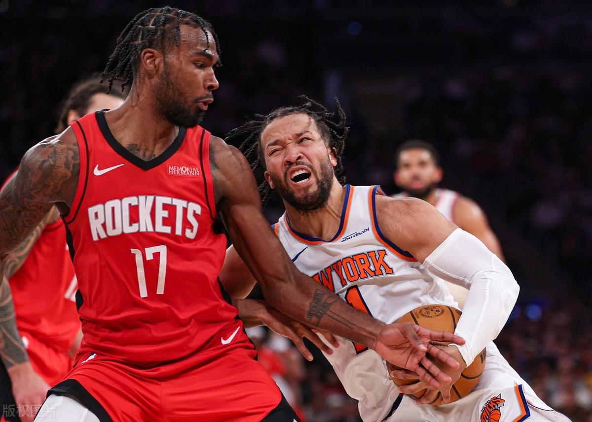 尼克斯战胜篮网，翻盘势头强劲