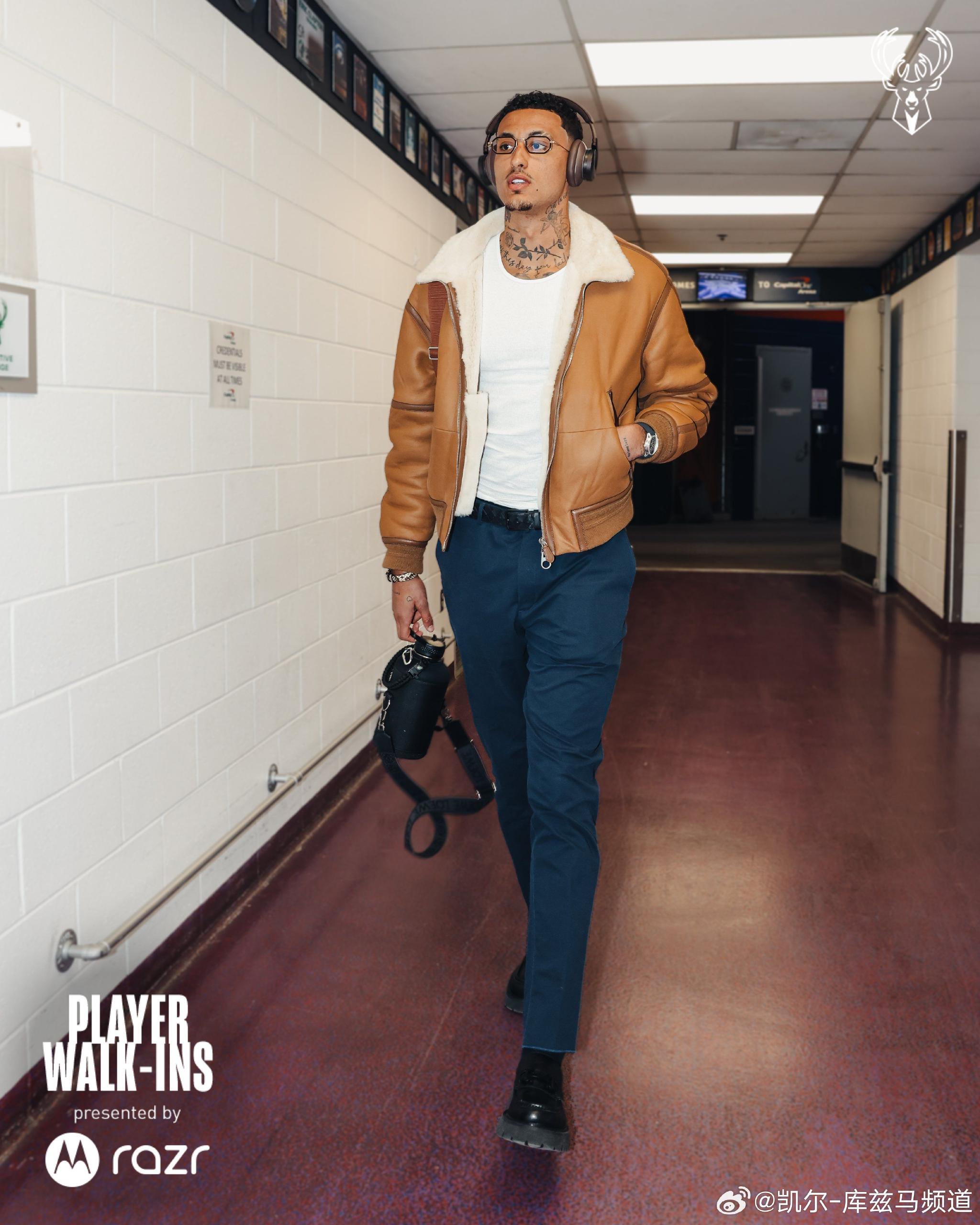 包含雄鹿队年轻球员表现抢眼，球队雄起气势如虹的词条