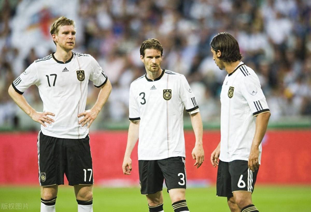 德国胜波黑,轻松晋级欧预赛淘汰赛的简单介绍 德国胜波黑,轻松晋级欧预赛淘汰赛的简单介绍