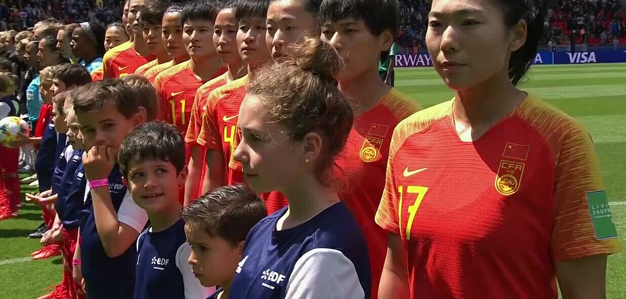 德国女足一球小胜瑞典连胜两轮晋级