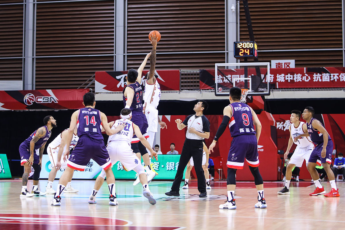 1xBit体育app-新秀球员逐渐融入球队体系，展现出色表现