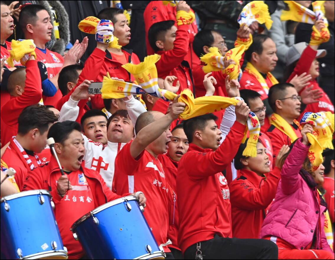 包含湖南湘涛客场战平呼和浩特中优，迎来赛季开门红的词条