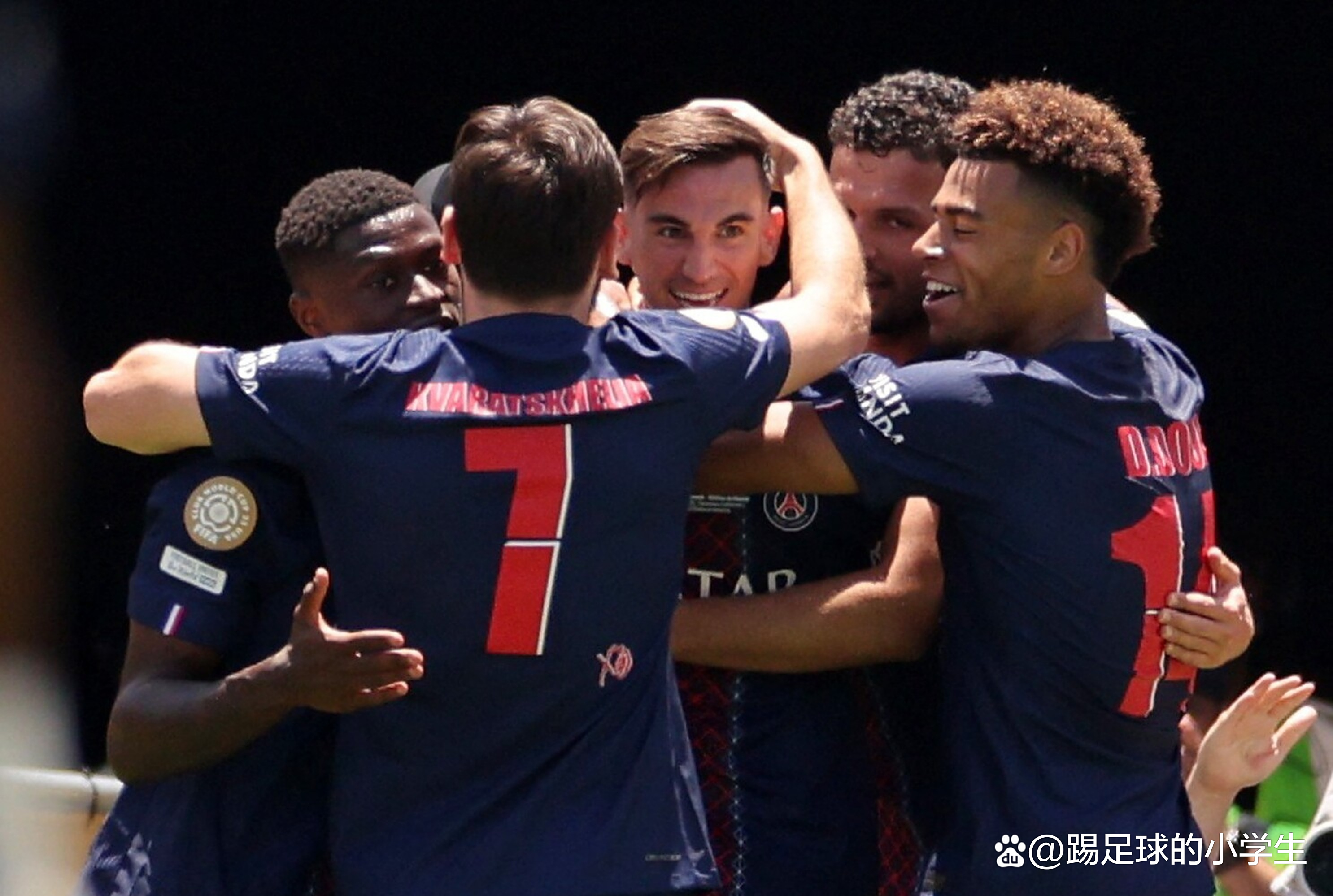 1xBit体育教练-包含巴黎圣日耳曼-拜仁慕尼黑，两队互交白卷的词条