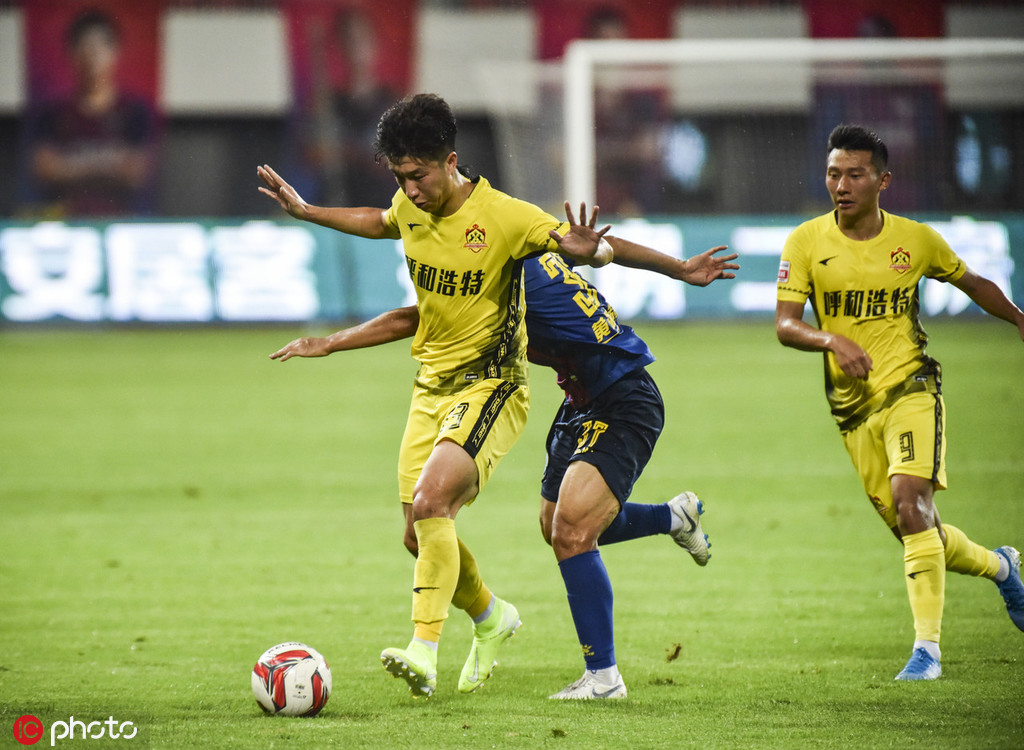 关于青岛黄海主场抵挡住对手反扑，保持不败的信息