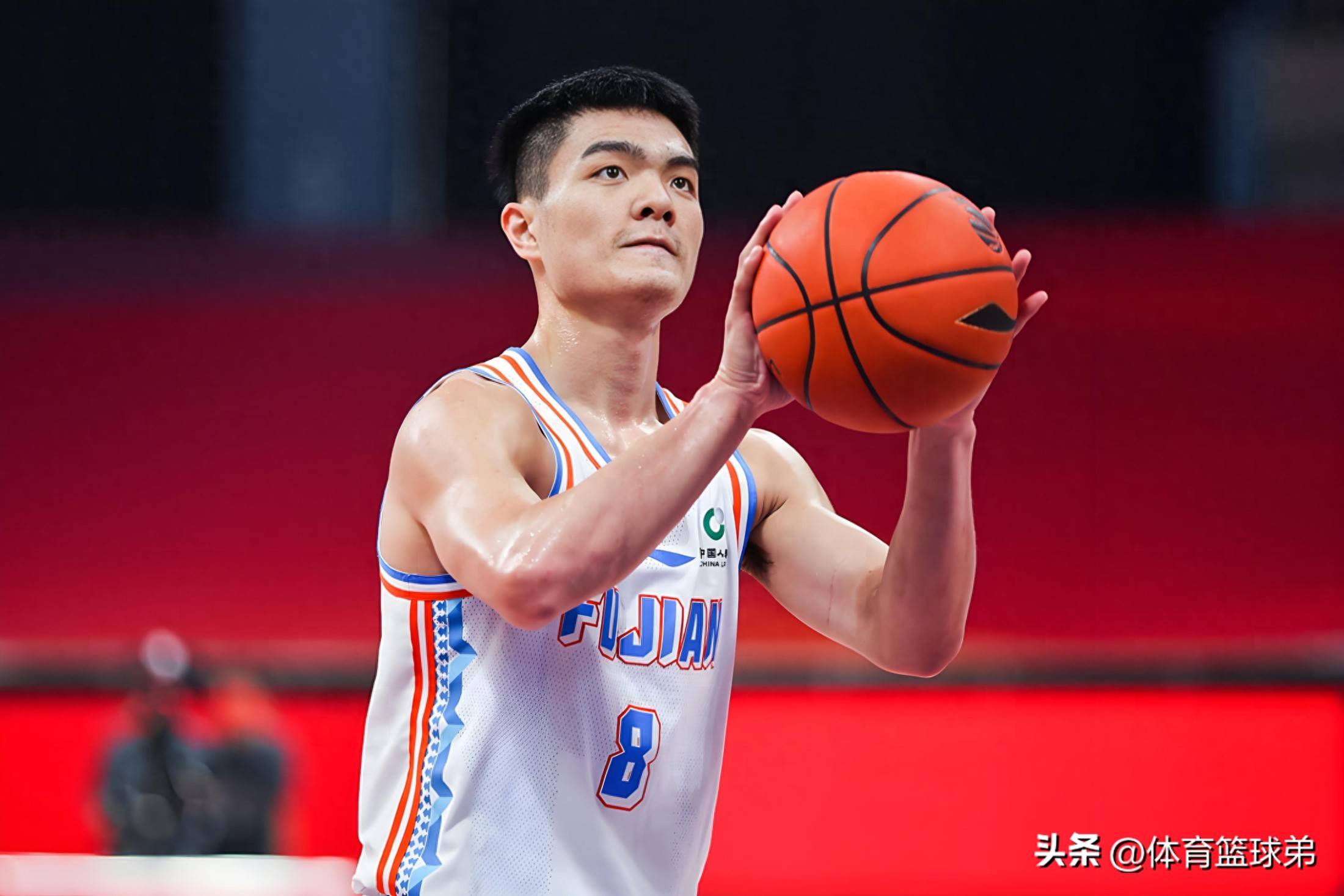 包含CBA联赛转会市场开启，各队瞄准实力派球员，战力进一步提升的词条