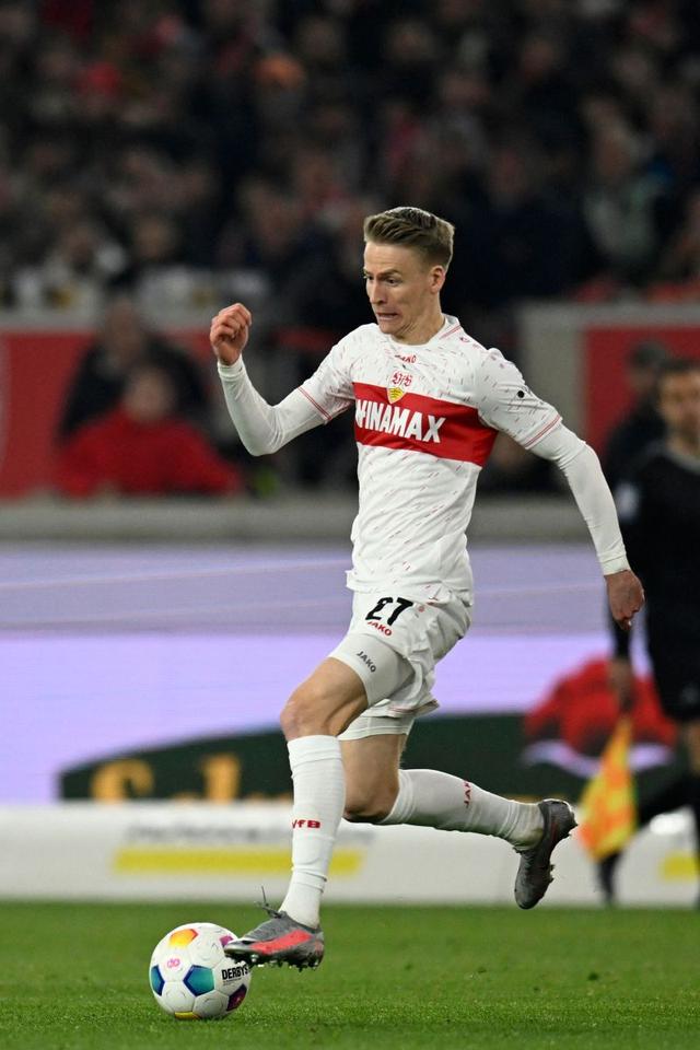 霍芬海姆客场战胜对手，继续稳居积分榜前列的简单介绍