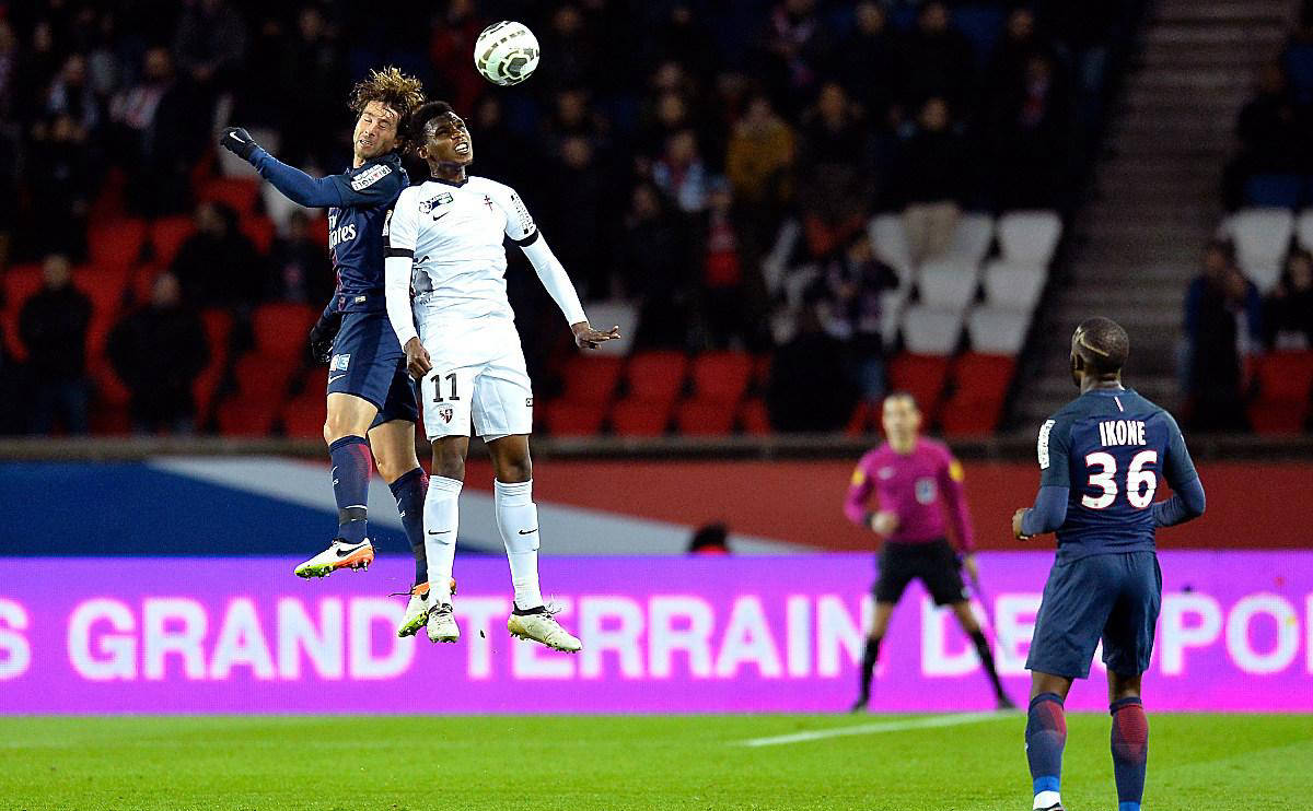 包含斯特拉斯堡迎战梅斯，力争主场保持不败！的词条