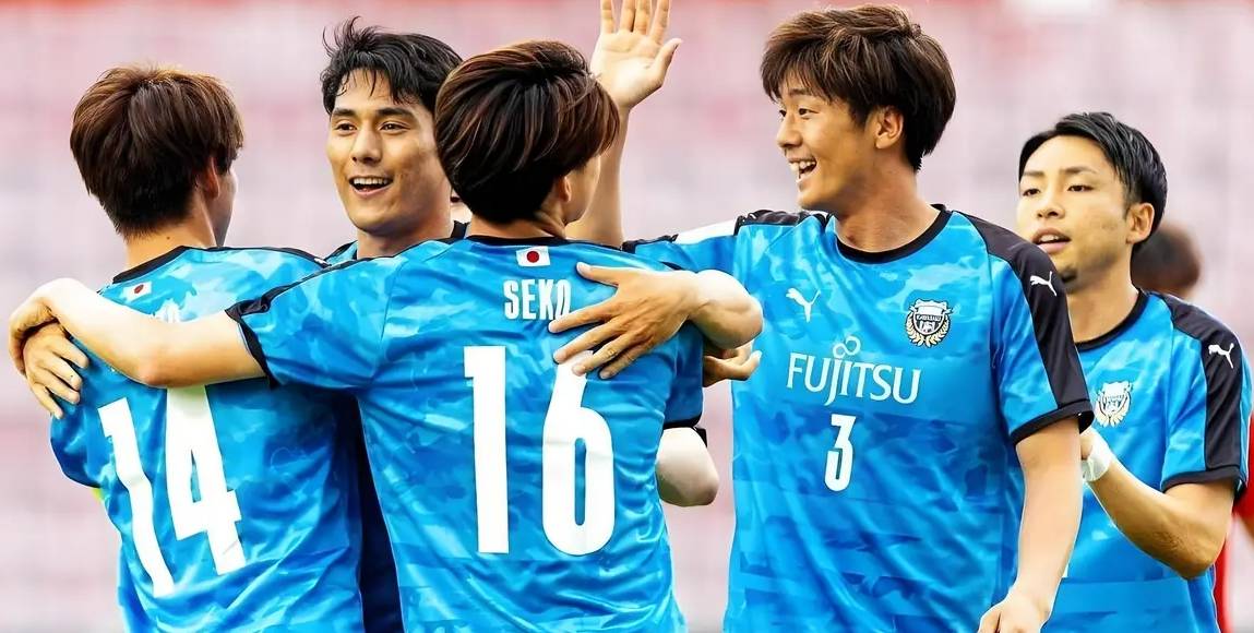 关于日本川崎前锋与浦和红钻将在赛场上交锋的信息